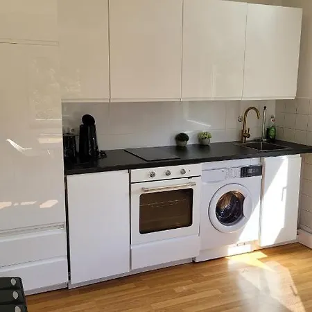 아파트 - Og Schone 58m² 2-zimmer City In 다하우