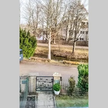 - Og Schone 58m² 2-zimmer City In 公寓 *